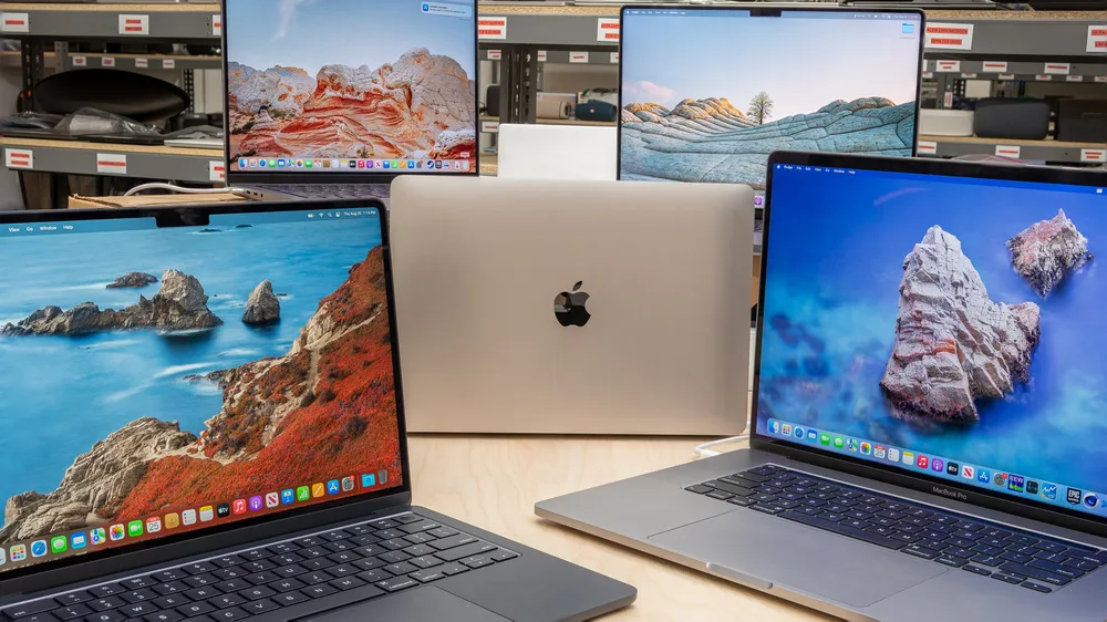 apple laptops 2022 lineup