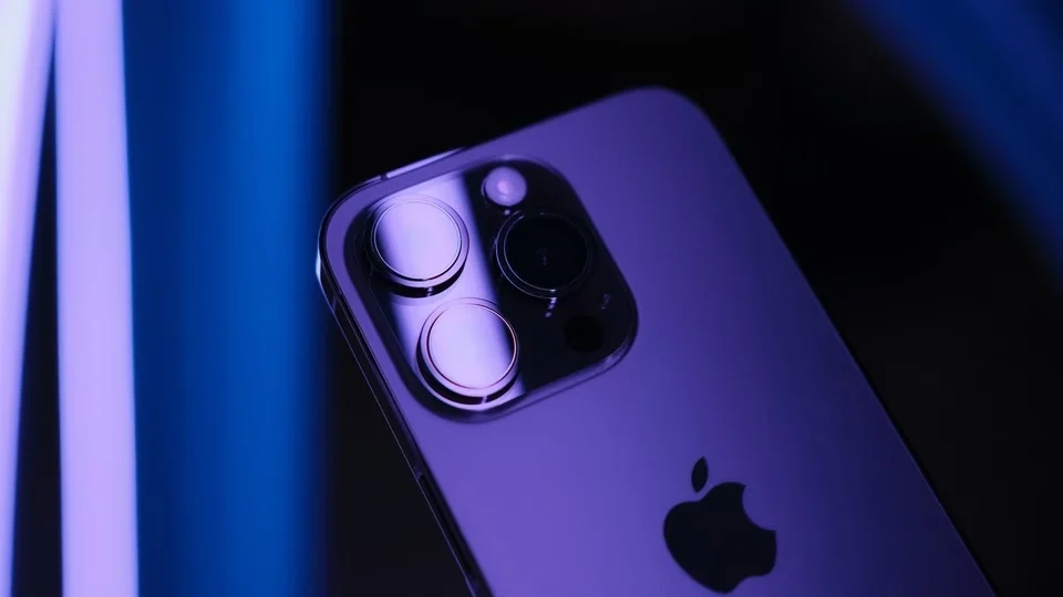 iphone 15 series cut
