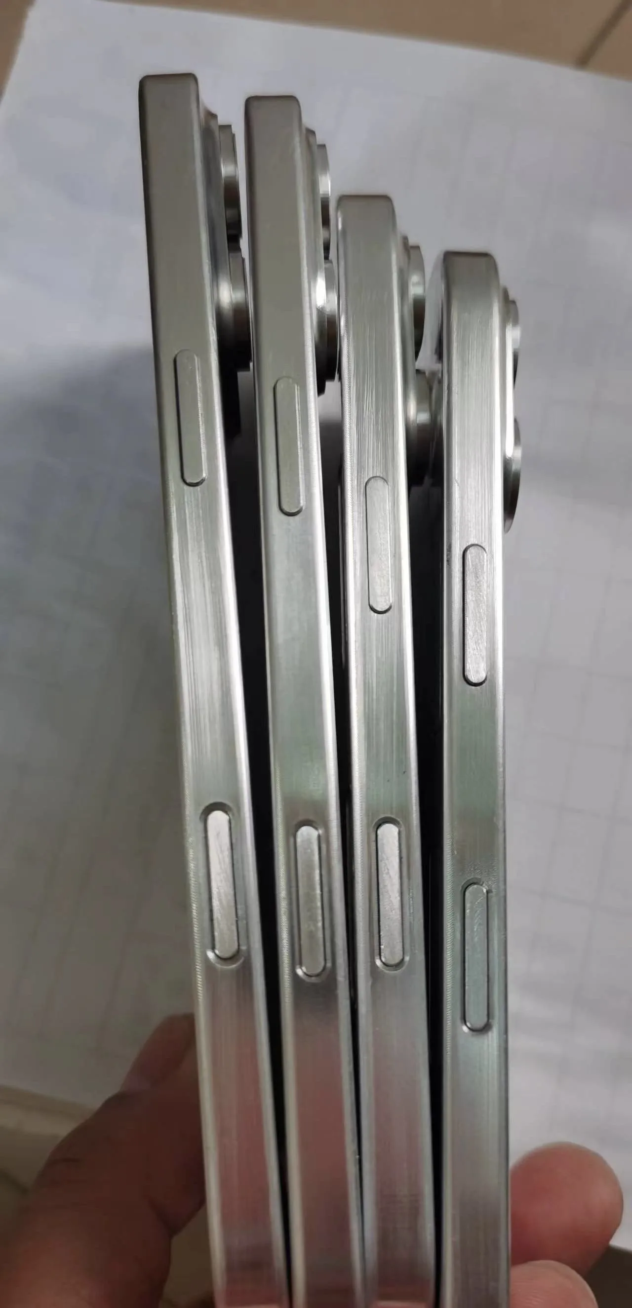 iphone 16 series dum3