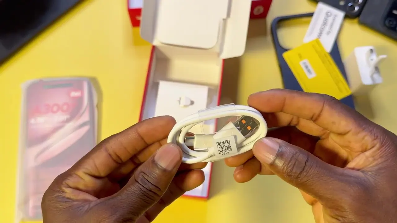 itel a300 unboxing3