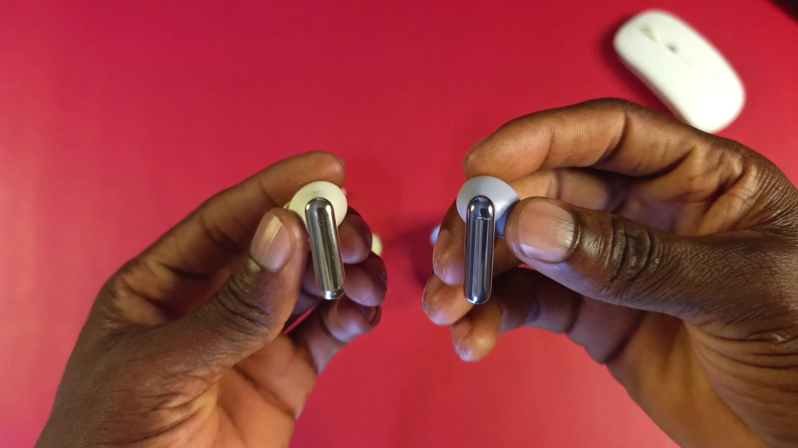 itel buds 5 vs qcy melobuds n50 4