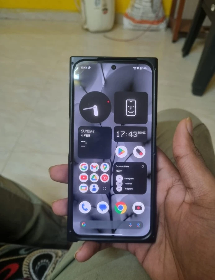 nothing phone 2a hands one 001