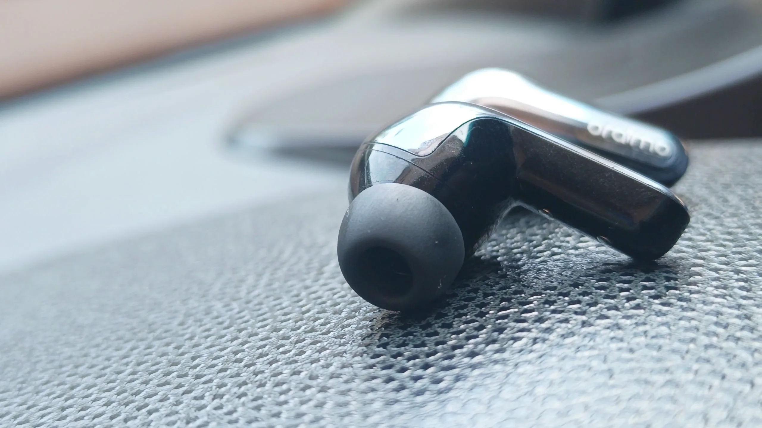 oraimo spacebuds 2 tip
