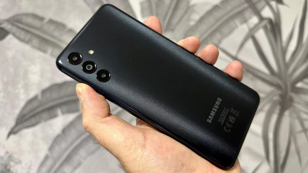 samsung galaxy a15 001