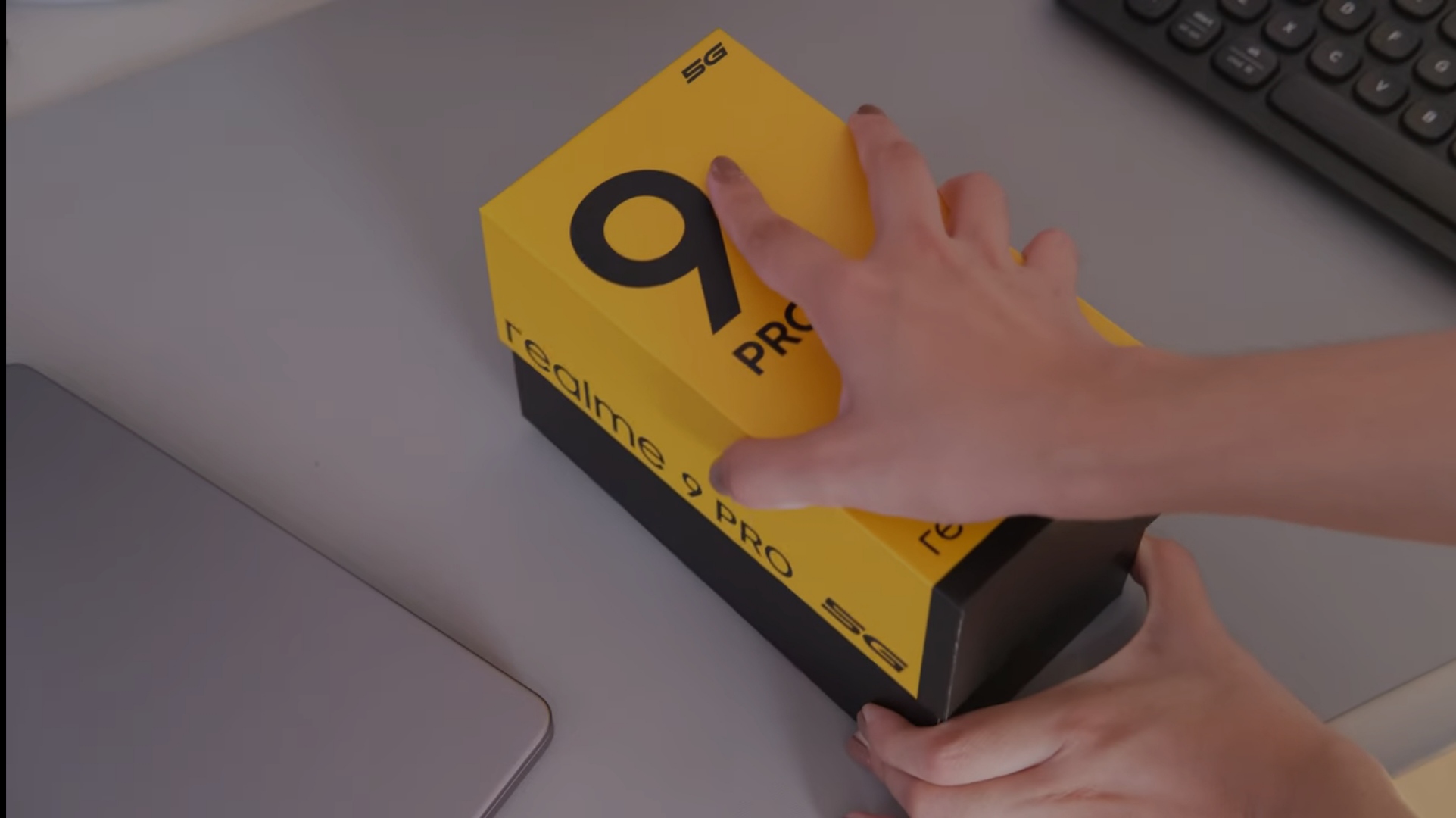 realme 9 pro box