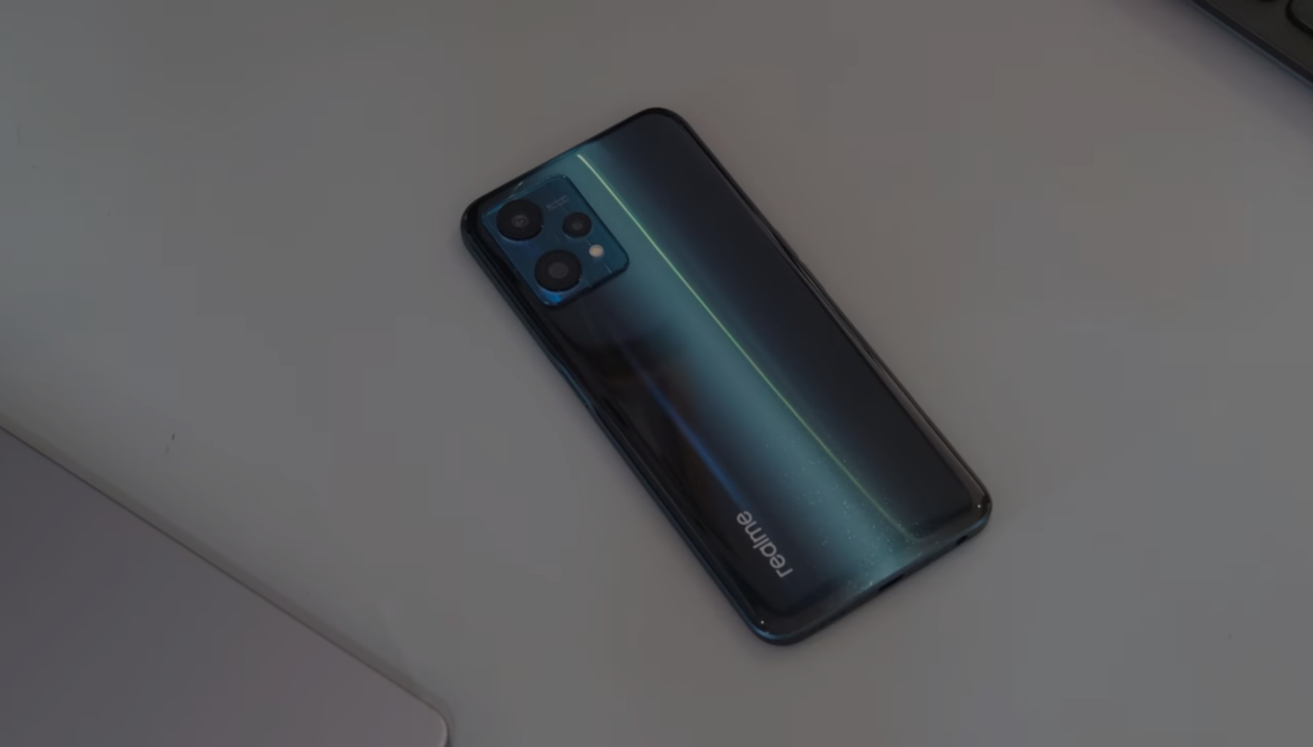 realme 9 pro reared