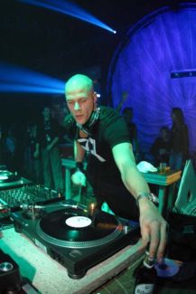 Adam Beyer pictures