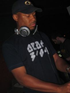 Robert Hood pictures
