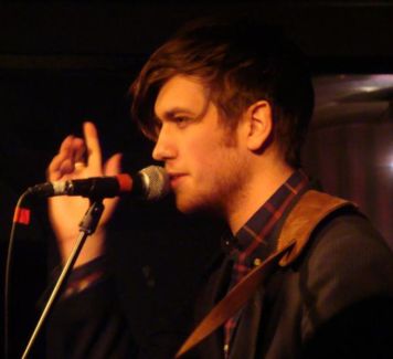 Bobby Long pictures