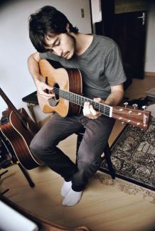 Tiago Iorc pictures