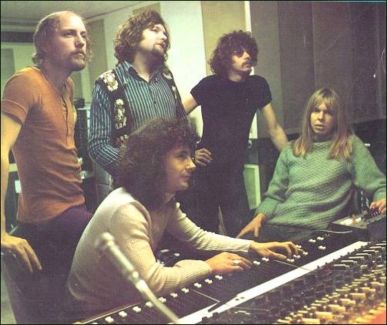 Strawbs pictures