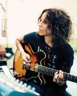 Linda Perry pictures