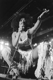 Chaka Khan pictures