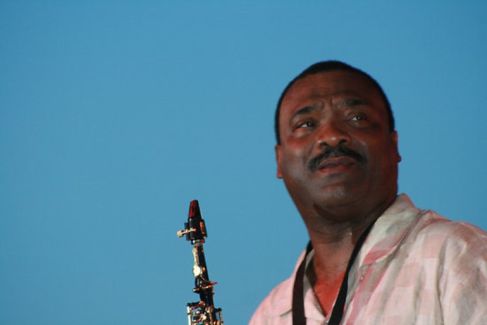 Ronnie Laws pictures