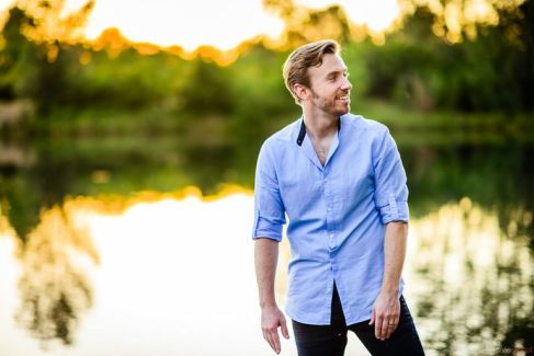 Peter Hollens pictures