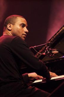 Gonzalo Rubalcaba pictures
