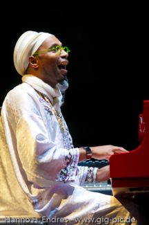 Omar Sosa pictures
