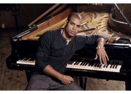 Roberto Fonseca pictures
