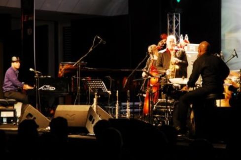 Roberto Fonseca pictures