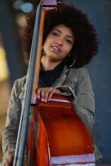 Esperanza Spalding pictures