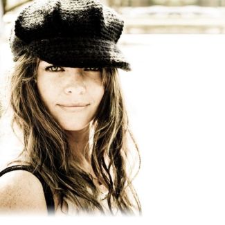 Erin McCarley pictures