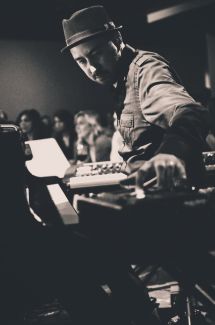 Mark de Clive-Lowe pictures