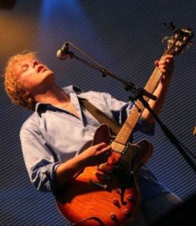 Tal Bachman pictures
