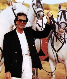Julio Iglesias pictures