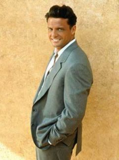 Luis Miguel pictures