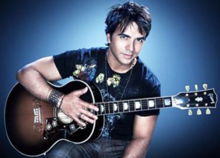 Luis Fonsi pictures