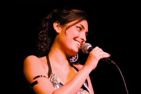 Bruna Caram pictures