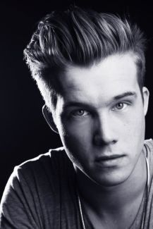 Andreas Moe pictures