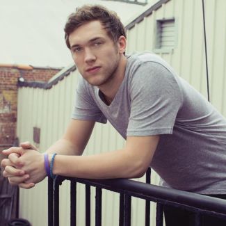 Phillip Phillips pictures