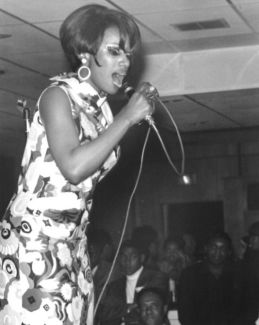 Brenda Holloway pictures