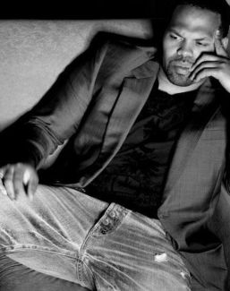 Eric Roberson pictures