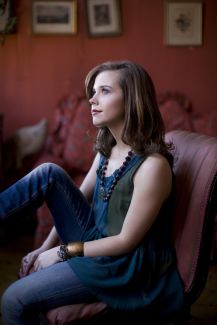 Sierra Hull pictures