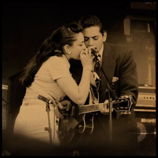 Kitty, Daisy & Lewis pictures