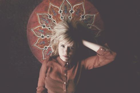 Amber Arcades pictures