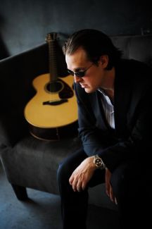 Joe Bonamassa pictures