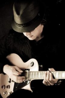 Joe Bonamassa pictures