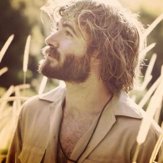 Angus Stone pictures