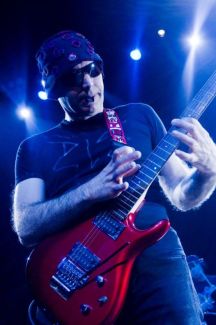 Joe Satriani pictures