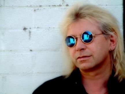 Bob Catley pictures