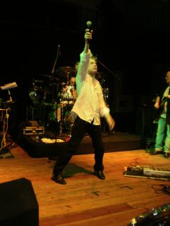 Bob Catley pictures