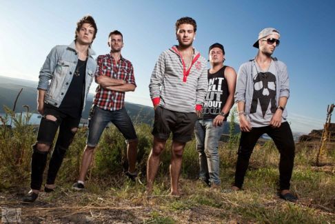 Abandon All Ships pictures