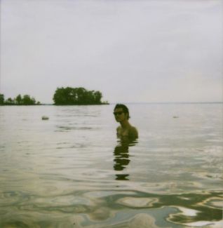 Dirty Beaches pictures