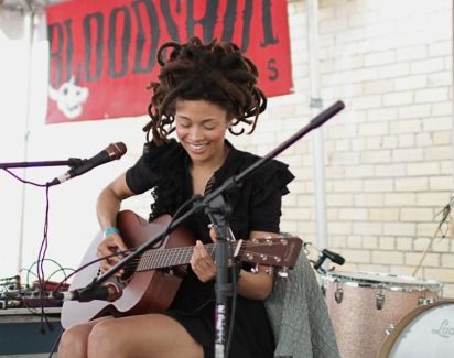 Valerie June pictures