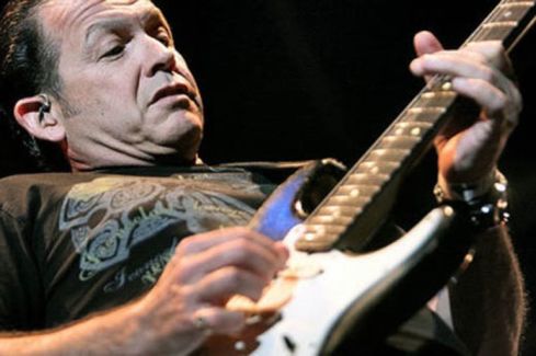 Tommy Castro pictures