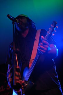 Alvin Youngblood Hart pictures