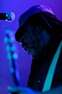 Alvin Youngblood Hart pictures